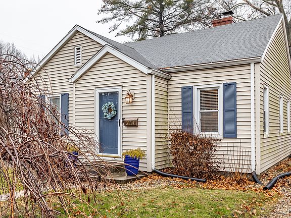 3rd image of 6114 Indianola Ave