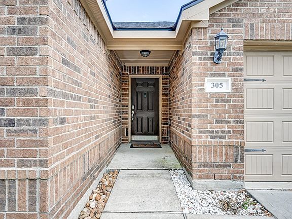 4th image of 305 Pine Mist Ln