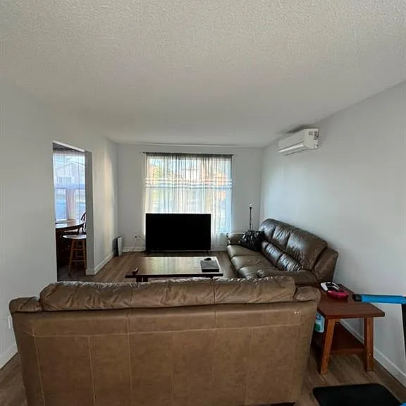 9260 Arncliffe Ct — Photo 6