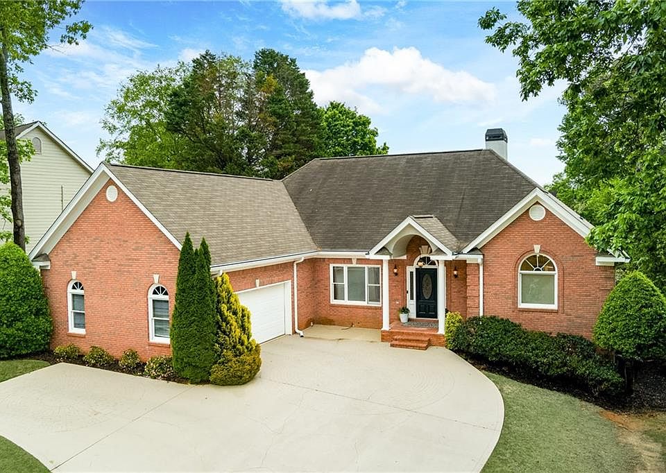 1st image of 6265 Buckingham Cir