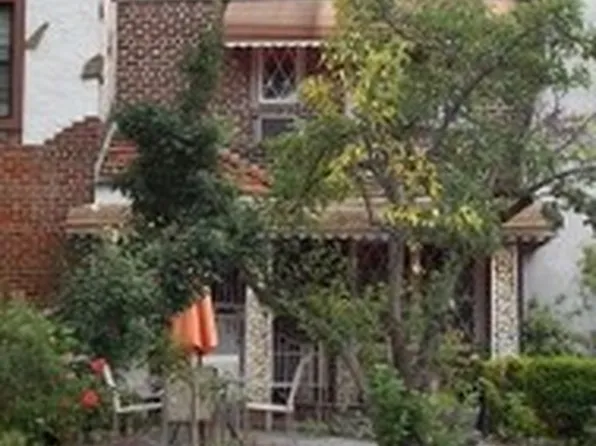 85-90 67th Avenue image 1 of 10