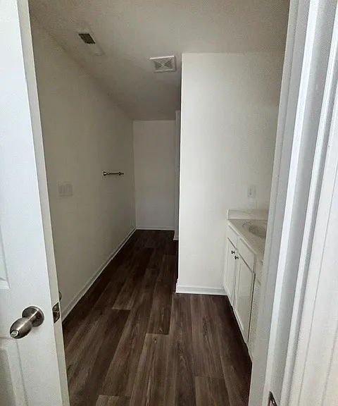 2645 Aubrey St #1 — Photo 22
