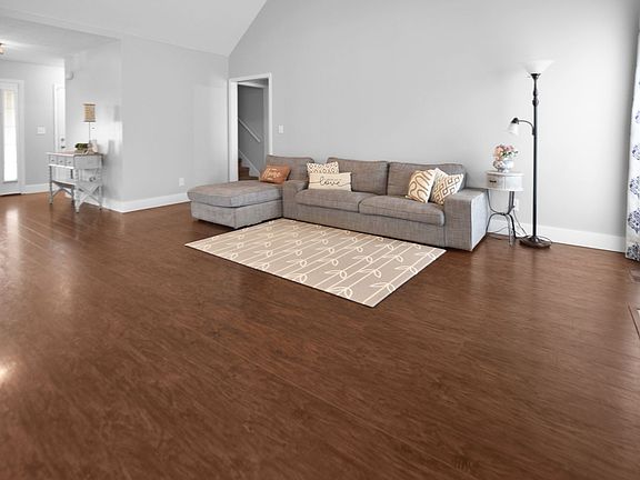 5th image of 3687 Hengestone Ct