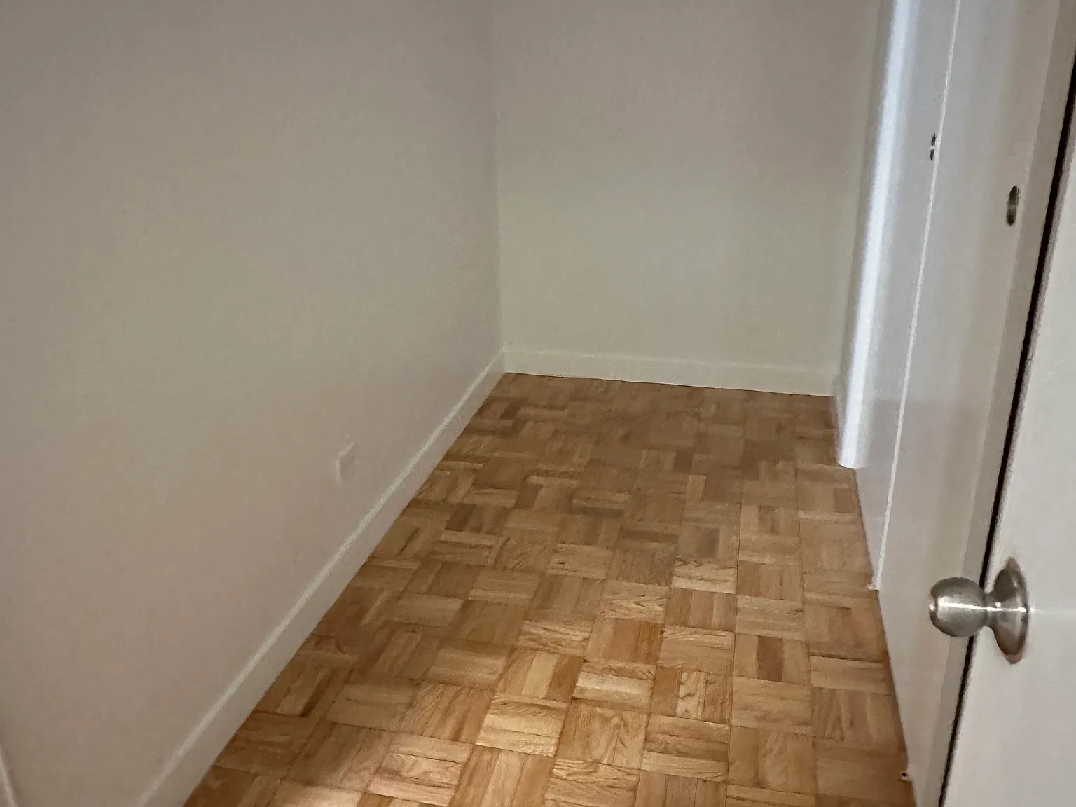 435 East 79th Street — Photo 4