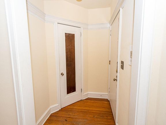 5th image of 3242 Girard Ave S APT 301