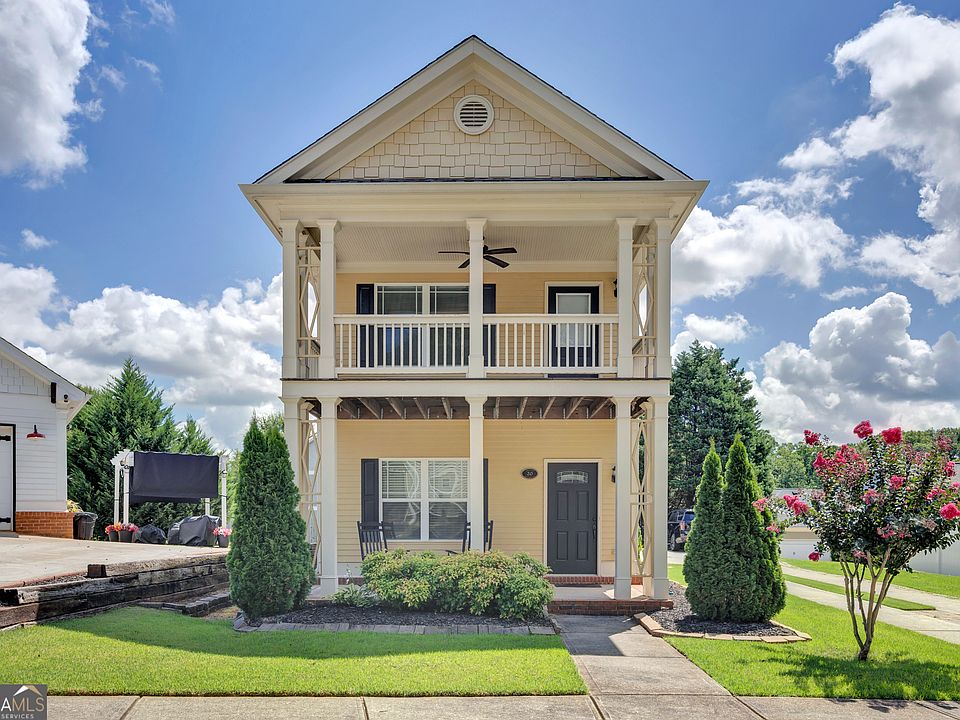 1st image of 20 Orchard Ln