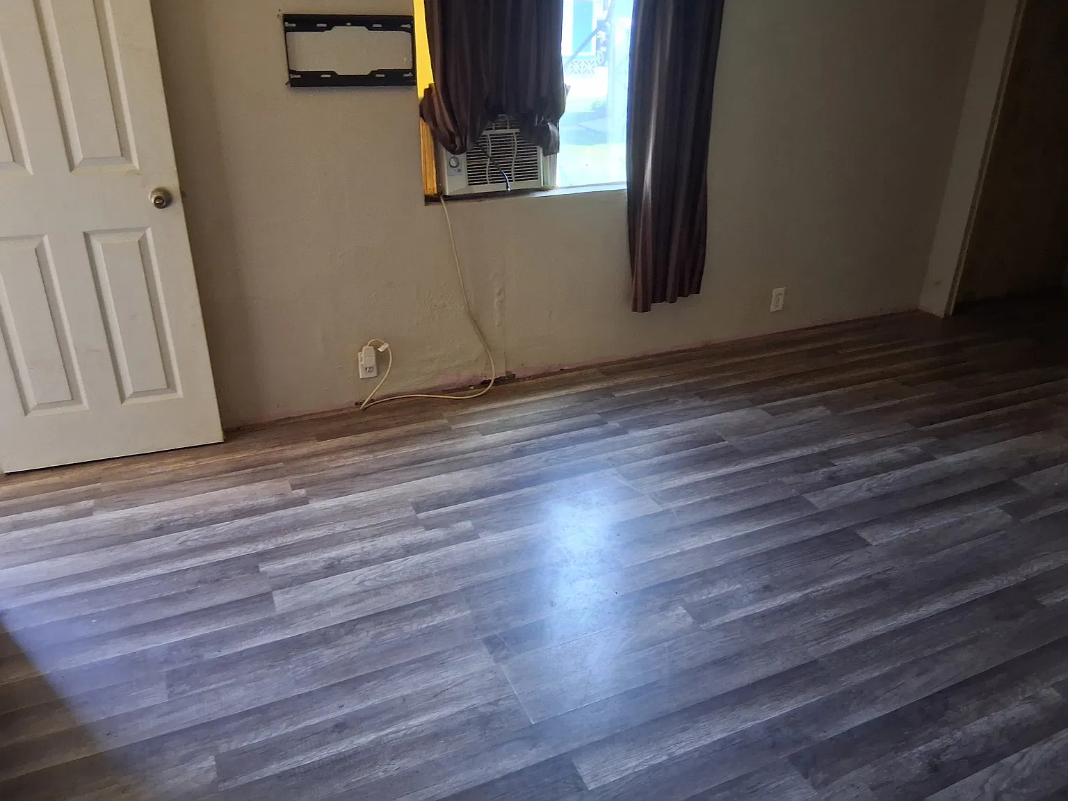 3 bed, 1300 sqft, $1,299 — Photo 2
