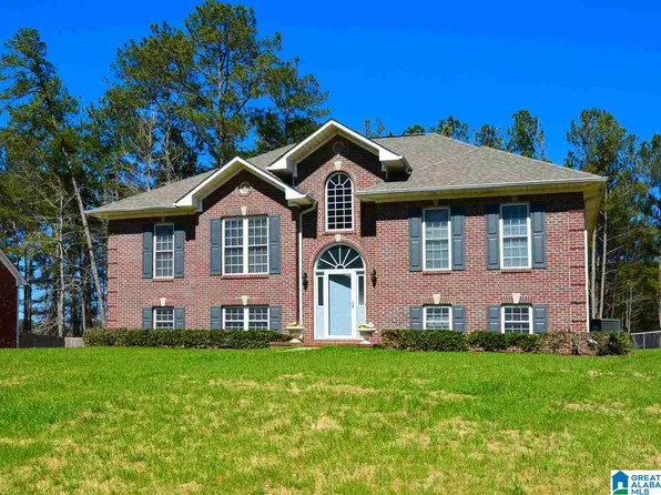 219 Briarwood Dr, Columbiana, AL 35051