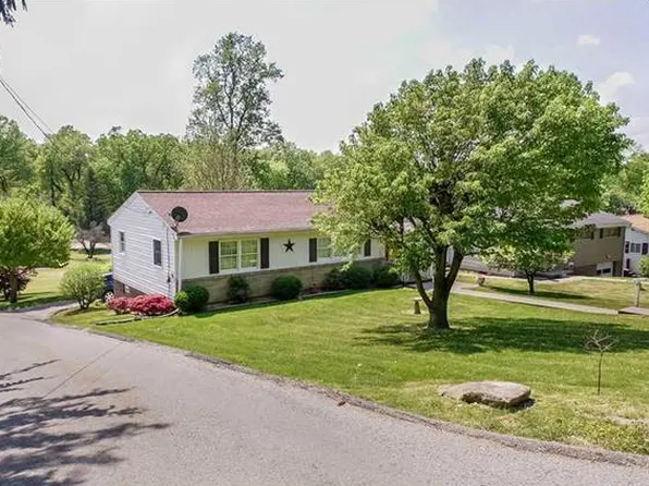 19 Melinda St, Hopwood, PA 15445