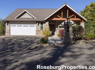 374 N River Dr, Roseburg, OR 97470