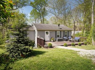 83 Tinsley Ln, Charleston, WV 25314