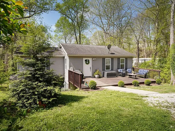 83 Tinsley Ln, Charleston, WV 25314