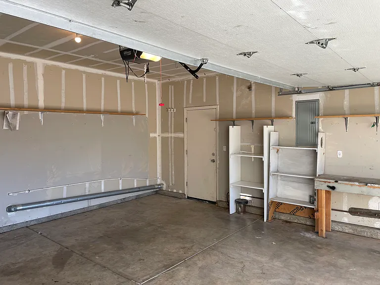 1136 Verona Way — Photo 18