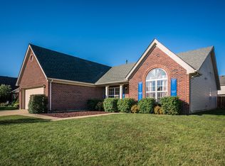 8407 Adams Run Rd, Louisville, KY 40228