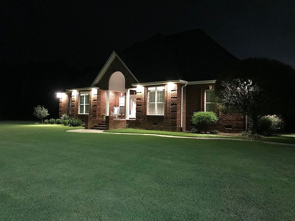 2nd image of 102 Rushbrook Cir