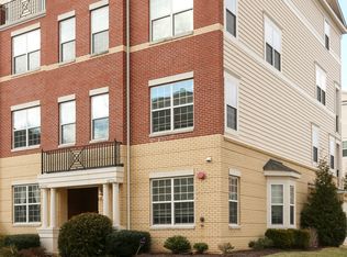 42594 Hollyhock Ter, Ashburn, VA 20148