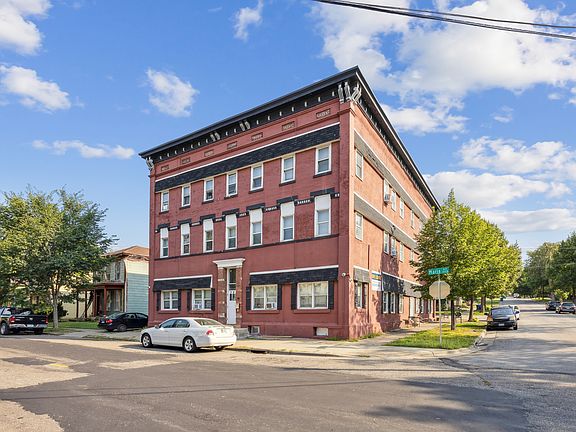 2nd image of 348 Maria Ave #11251032