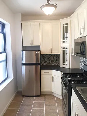 Rented by Bohemia Realty Group | media 25