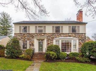 5960 Searl Ter, Bethesda, MD 20816