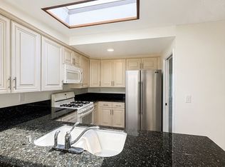 28189 Oaklar Dr, Santa Clarita, CA 91350
