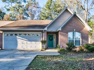 3665 Killarney Plaza Dr, Tallahassee, FL 32309