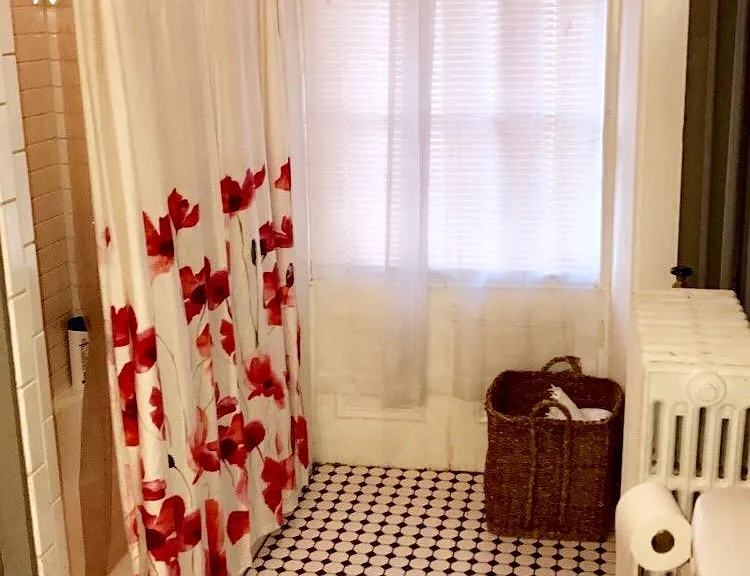 211 E King St #2 — Photo 8
