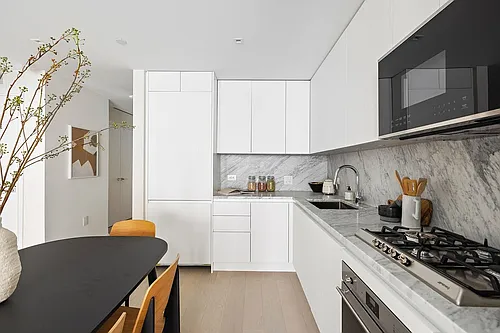144 1st St Photo 1