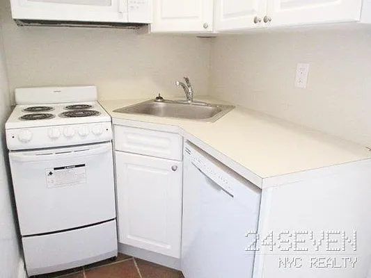 Rented by 24 7 NYC Realty Inc. | media 45