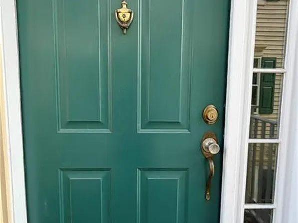 826 Magnolia Ln, Branchburg, NJ 08876