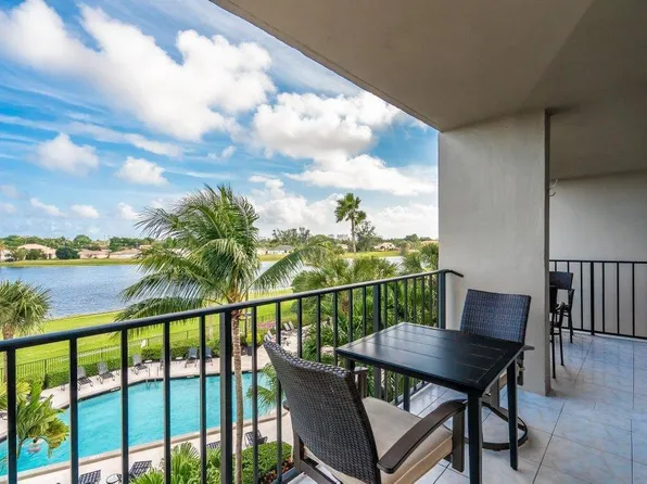 1830 Embassy Dr, West Palm Beach, FL