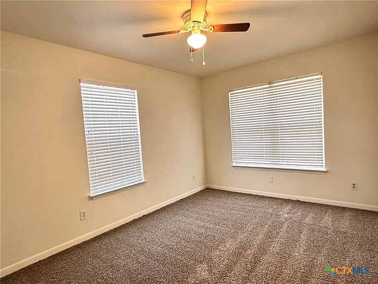 1501 Earle St — Photo 11