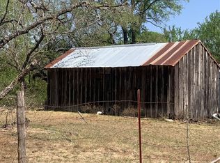 692 County Road 384, Carlton, TX 76436