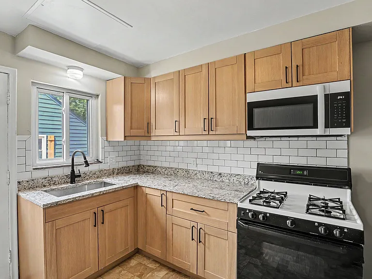 94 Crocker Blvd #94 — Photo 17