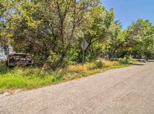 2824 Sycamore Ct, Granbury, TX 76048