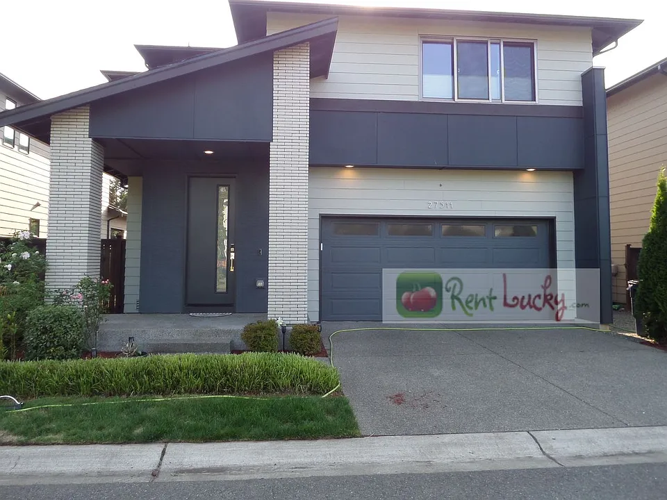 27511 216th Pl SE