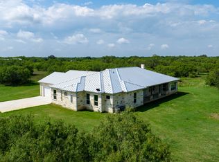 1385 State Highway 97 E, Floresville, TX 78114