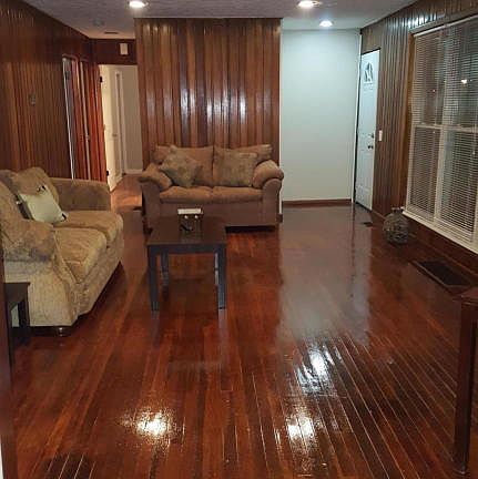 5th image of 1309 Rickard Dr