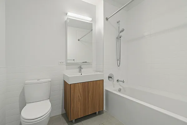 Rented by Stonehenge NYC LLC | media 5