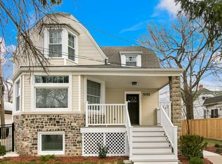 5351 N Forest Glen Ave, Chicago, IL 60630