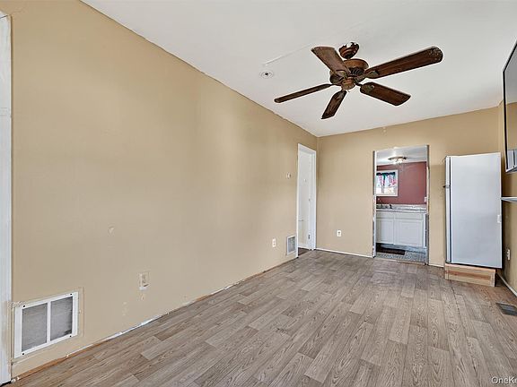 5th image of 1187 Burlingham Road