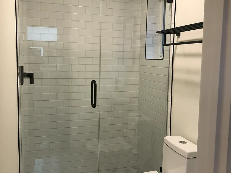 219 Rosemary Ln #B — Photo 8