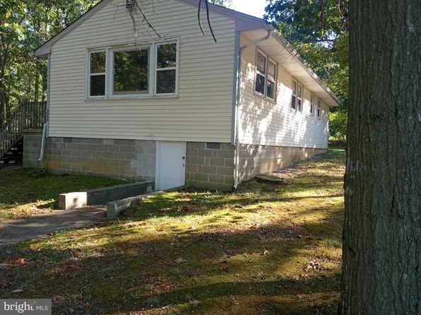 6901 Whittier Dr, Millville, NJ 08332