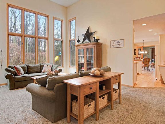5th image of 16639 Rolling Oaks Dr