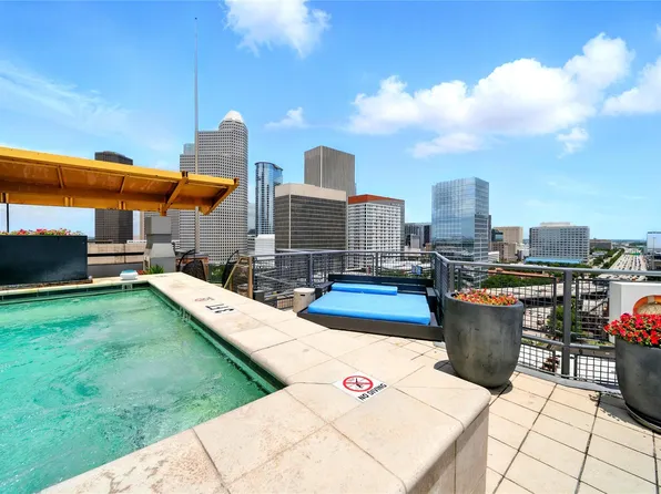 2000 Bagby St APT 5423, Houston, TX 77002