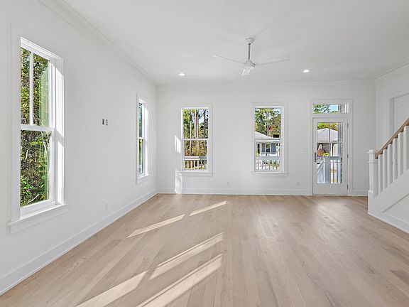 5th image of 149 W Wild Blueberry Way