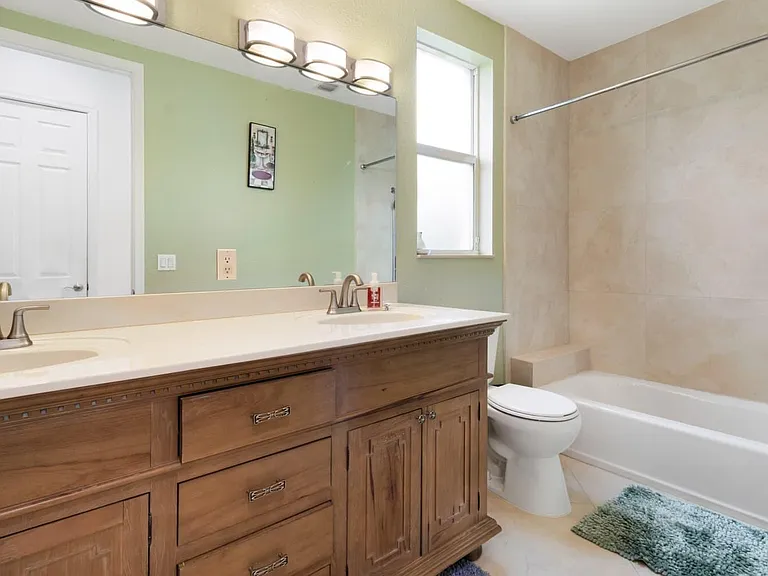 6301 SW 58th Ct — Photo 30