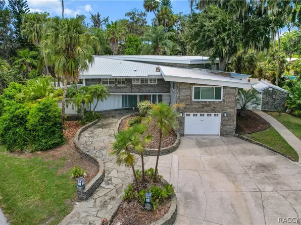 1830 SE 3rd Ct, Crystal River, FL 34429