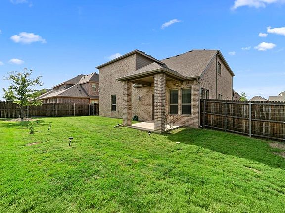 2nd image of 10805 Smithville Pl