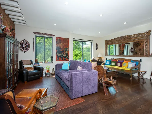 1809 Adam Clayton Powell Boulevard image 2 of 10