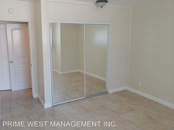 4th image of 947 S Westmoreland Ave APT 310